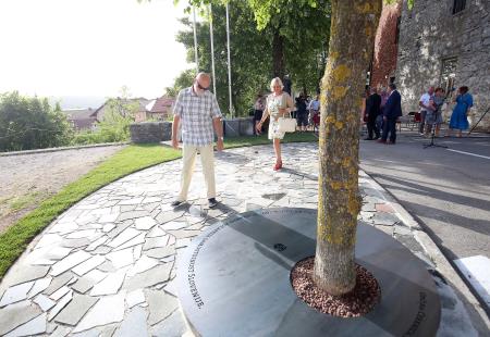 OTVORITEV OBELEŽJA SAMOSTOJNI SLOVENIJI  14a FOTO LJUBO VUKELIČ